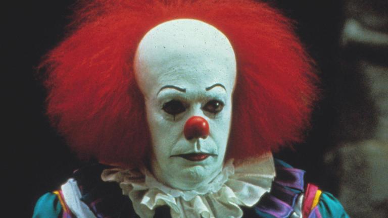 Tim Curry als "Pennywise"