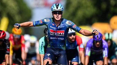 Tim Merlier gewinnt auch die 12. Etappe der 113. Tour de France.