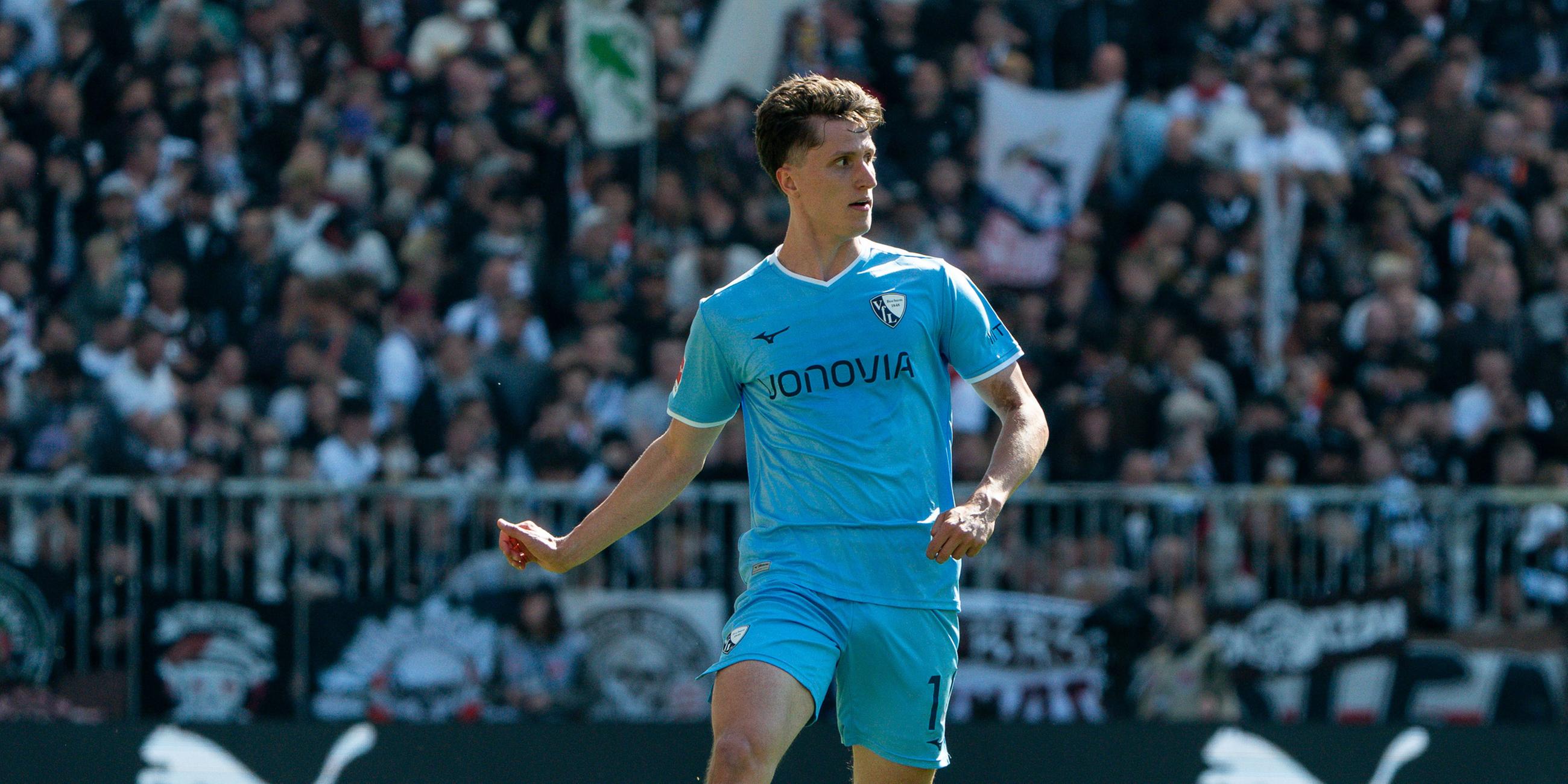 Tim Oermann vom VFL Bochum beim Spiel der 1. Bundesliga gegen FC Sankt Pauli am 17.05.2025