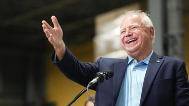 Der Gouverneur von Minnesota, Tim Walz, bei einer Veranstaltung in New Hope Ende Juli 2024.