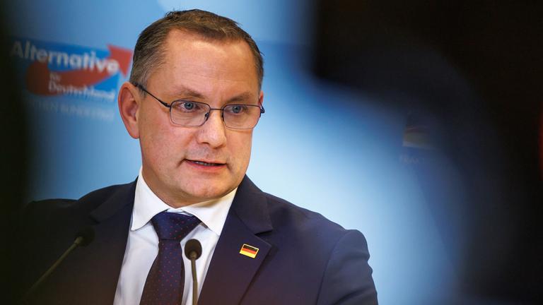 Co-Voristzender der AFD Bundestagsfraktion Tino Chrupalla während eines Pressestatements in Berlin. (Archiv)