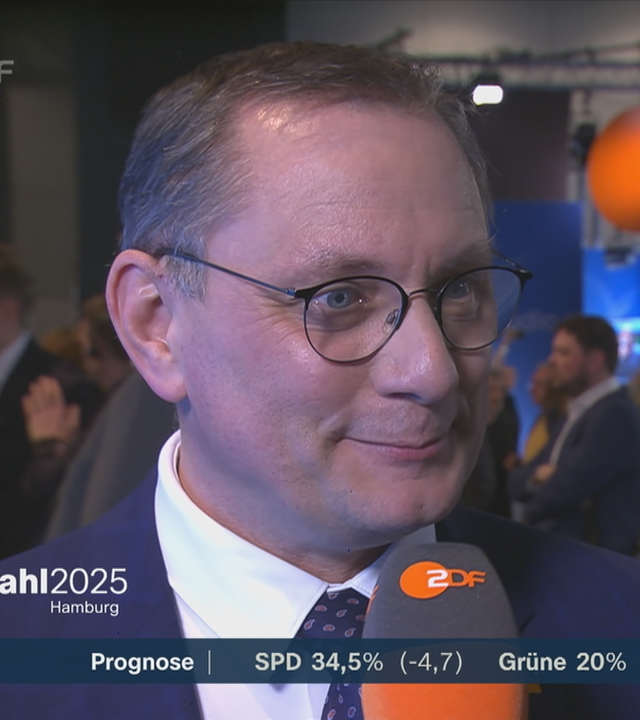 Tino Chrupalla von der AfD mit einer Reaktion zur Bürgerschaftswahl in Hamburg.