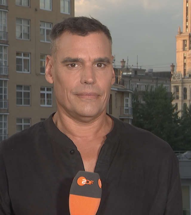 Elmar Theveßen in Kanada und Armin Coerper in Russland im Interview mit ZDFheute live