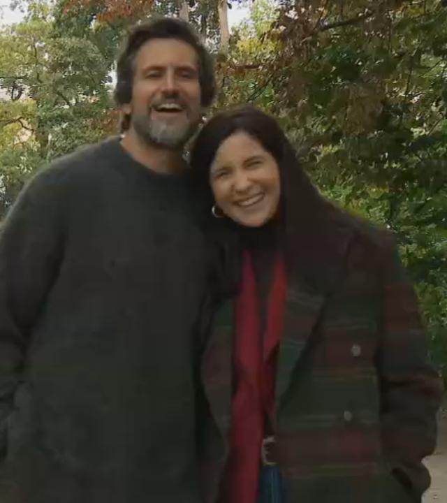 Tom Beck und Ehefrau Chryssanthi Kavazi Arm in Arm