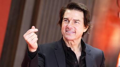 Tom Cruise posiert bei einem Event.