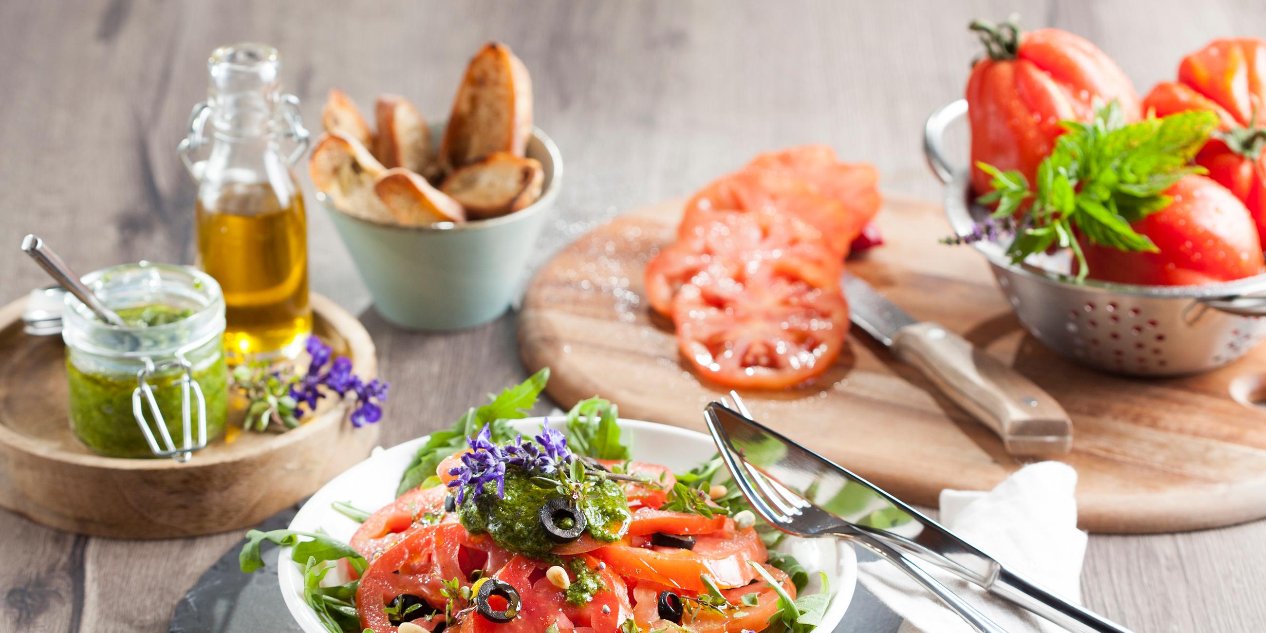 Salat von Ochsenherztomaten 