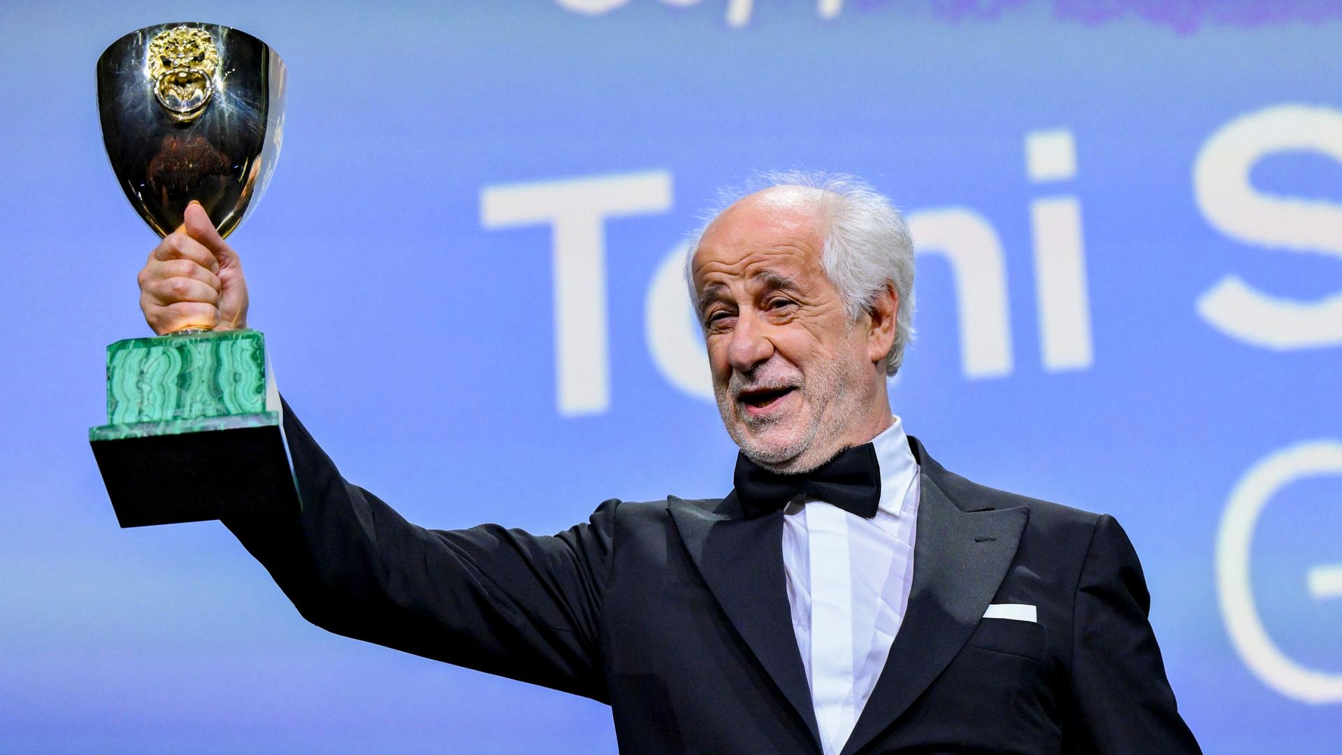 Toni Servillo gewann den Volpi-Cup für den besten Schauspieler.