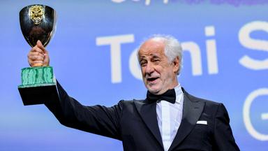 Toni Servillo gewann den Volpi-Cup für den besten Schauspieler.