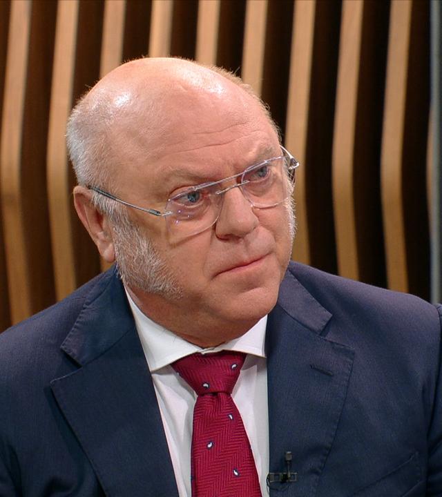 Schneider: "Regierung hat getrickst"
