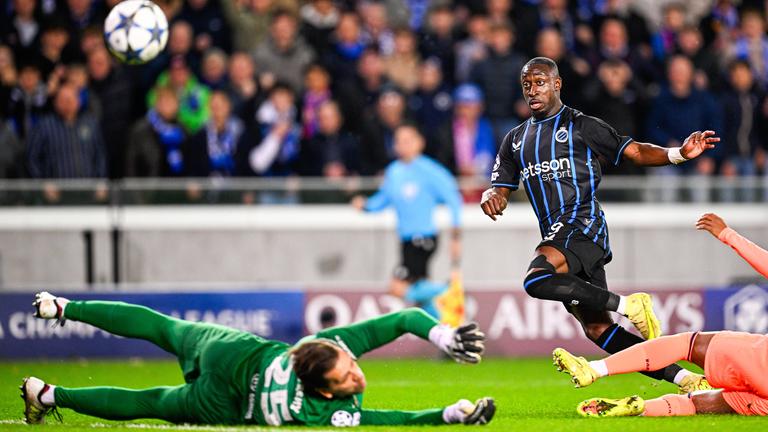 Carlos Forbs erzielt 2:1 für Club Brügge im Championsleaguespiel gegen den FC Barcelona