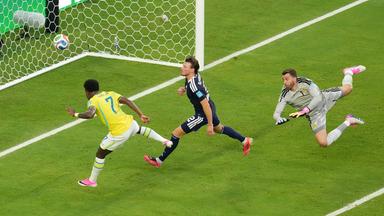 Der brasilianische Nationalspieler Vinícius Júnior erzielt den Treffer zum 0:2 im WM-Spiel gegen Schottland