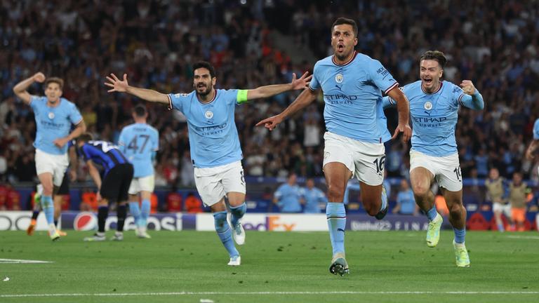 Fußball – Champions-League-Finale – Manchester City gegen Inter Mailand – Atatürk-Olympiastadion, Istanbul, Türkei – 10.06.2023 1:0 Rodri (16) von Manchester City schießt ein Tor und jubelt