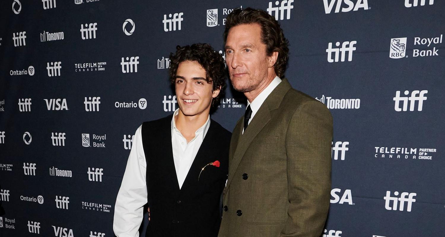 Schauspieler Matthew McConaughey zeigt sich gemeinsam mit seinem 17-jährigen Sohn Levi Alves McConaughey bei den Filmfestspielen in Toronto.