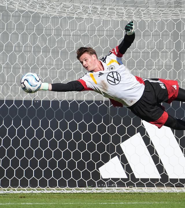Deutsche Nationalmannschaft, Nations League Vorbereitung: Torwart Jonas Urbig
