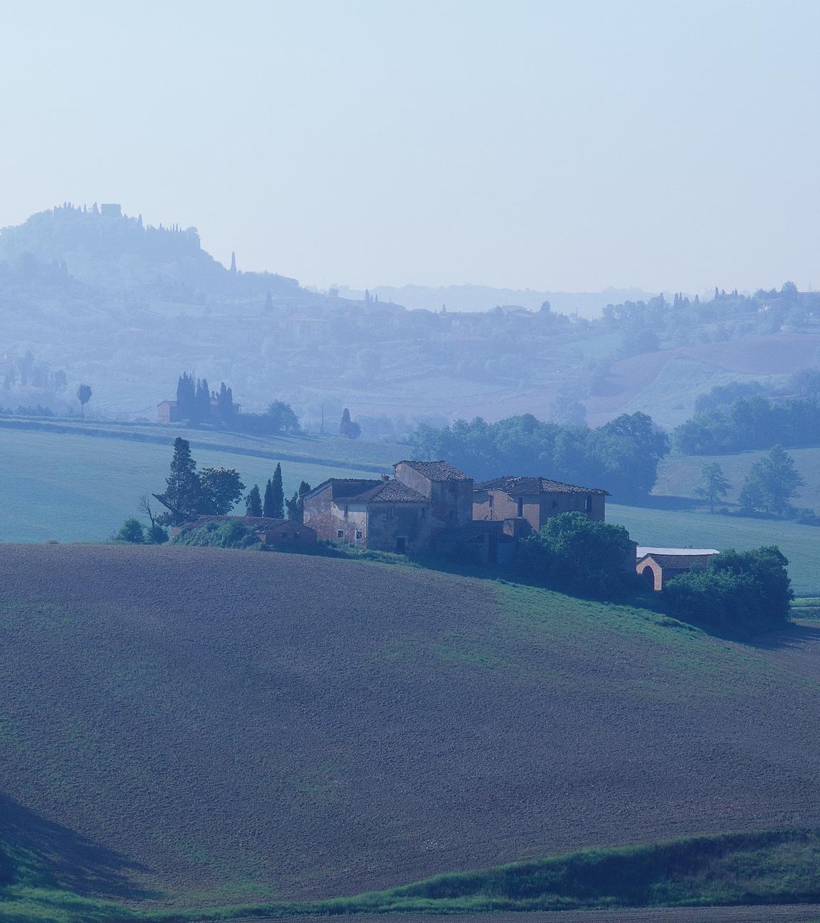 Herbstliche Landschaft in der Toskana
