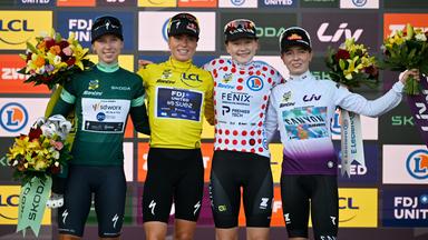 Die Trikotträgerinnen am Ende der Tour de France der Frauen 