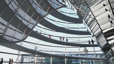 Besucher im Bundestag