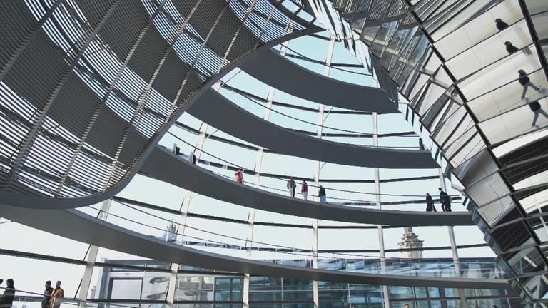 Besucher im Bundestag