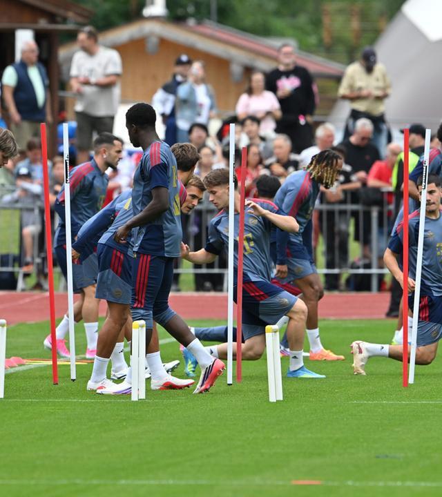 Beginn Trainingslager FC Bayern München