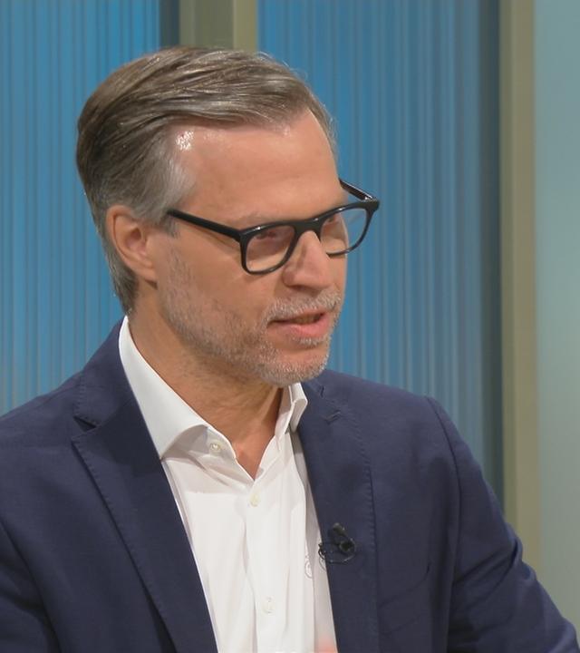 Jens Niehl steht bei "Volle Kanne" am Top-Themen-Pult