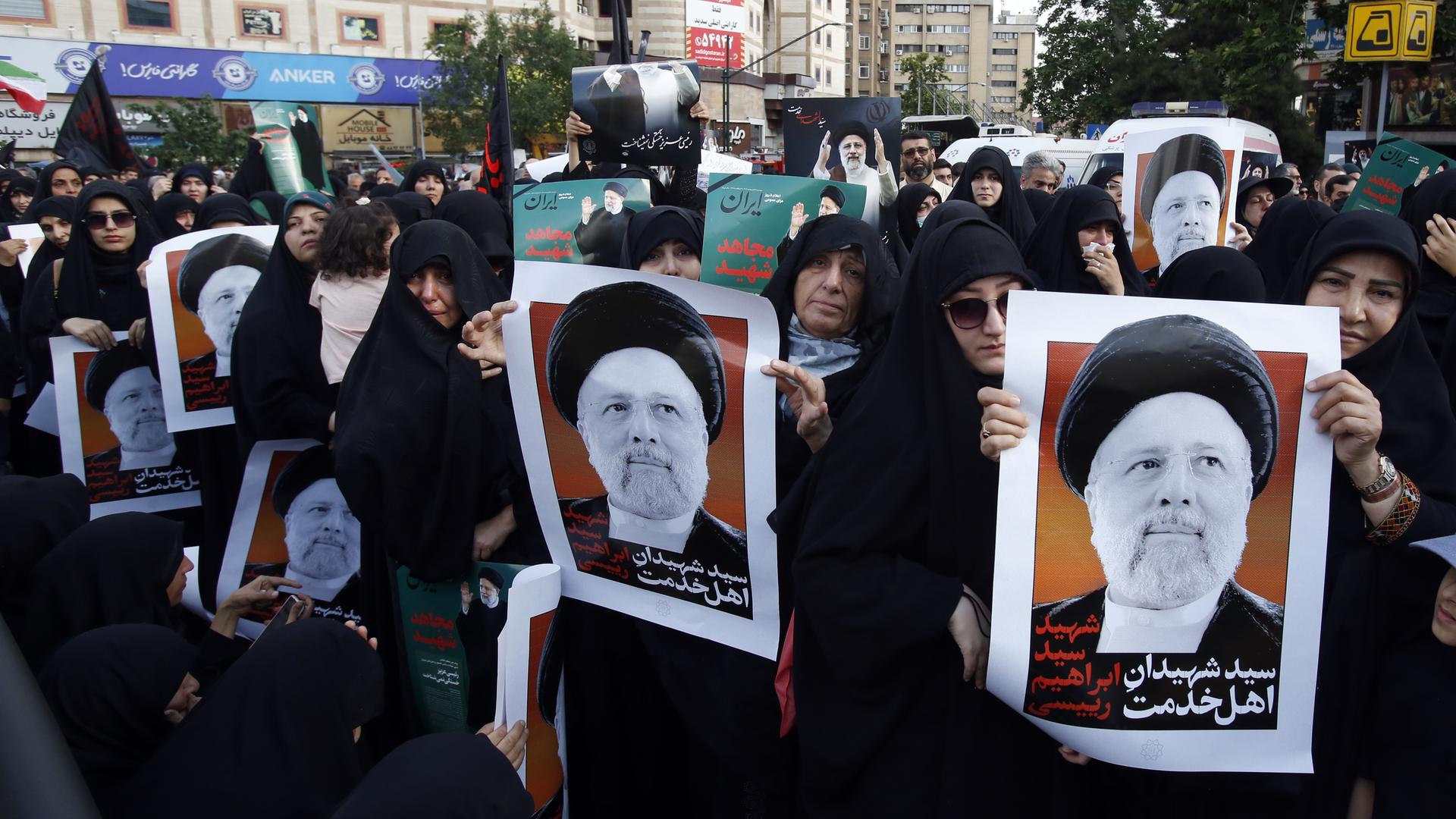 Trauerzug um Präsident Raisi im Iran