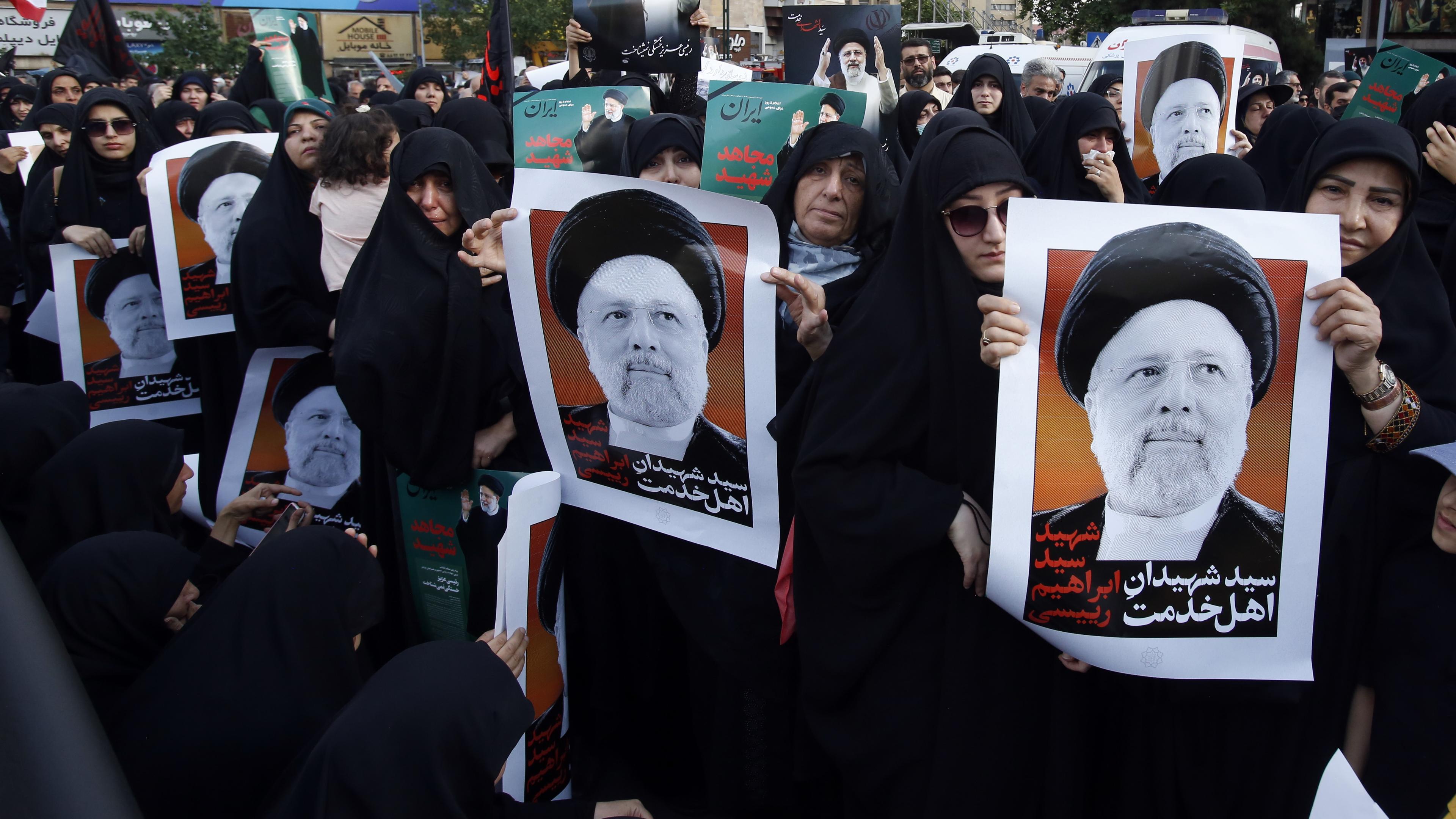 Trauerzug um Präsident Raisi im Iran