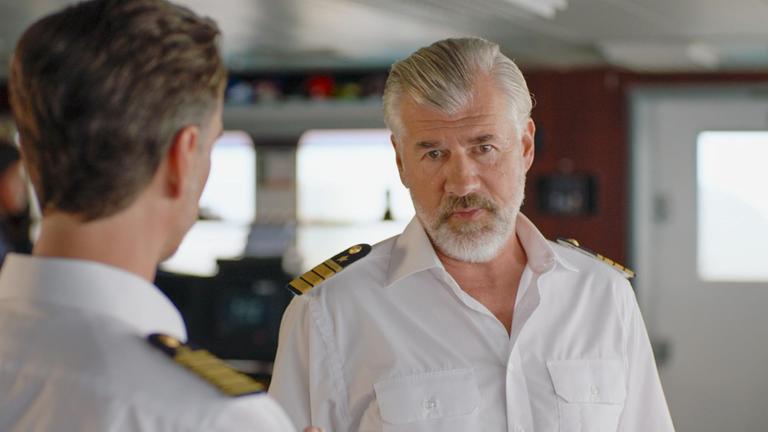 Schauspieler Daniel Morgenroth als Kapitän Martin Grimm 