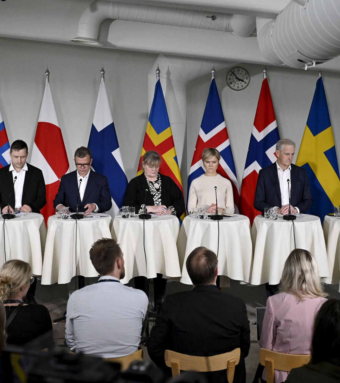 Die Premierminister der Länder Dänemark, Faröer, Grönland, Finnland, Island, Norwegen und Schweden treffen sich beim informellen Treffen des nordischen Rats in Finnland.