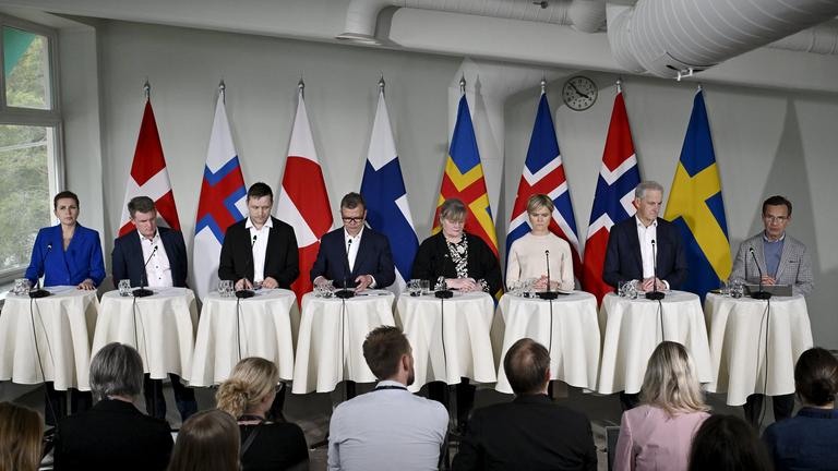 Die Premierminister der Länder Dänemark, Faröer, Grönland, Finnland, Island, Norwegen und Schweden treffen sich beim informellen Treffen des nordischen Rats in Finnland.