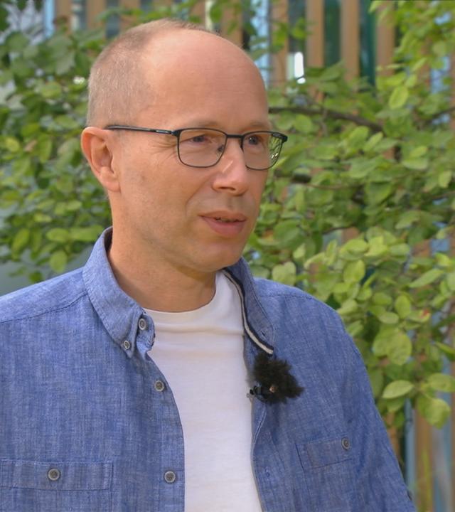 Das Bild zeigt ZDF-Umweltredakteur Mark Hugo.