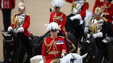 Britisches Militär bei der Geburtstagsparade von König Charles - Trooping the Colour 