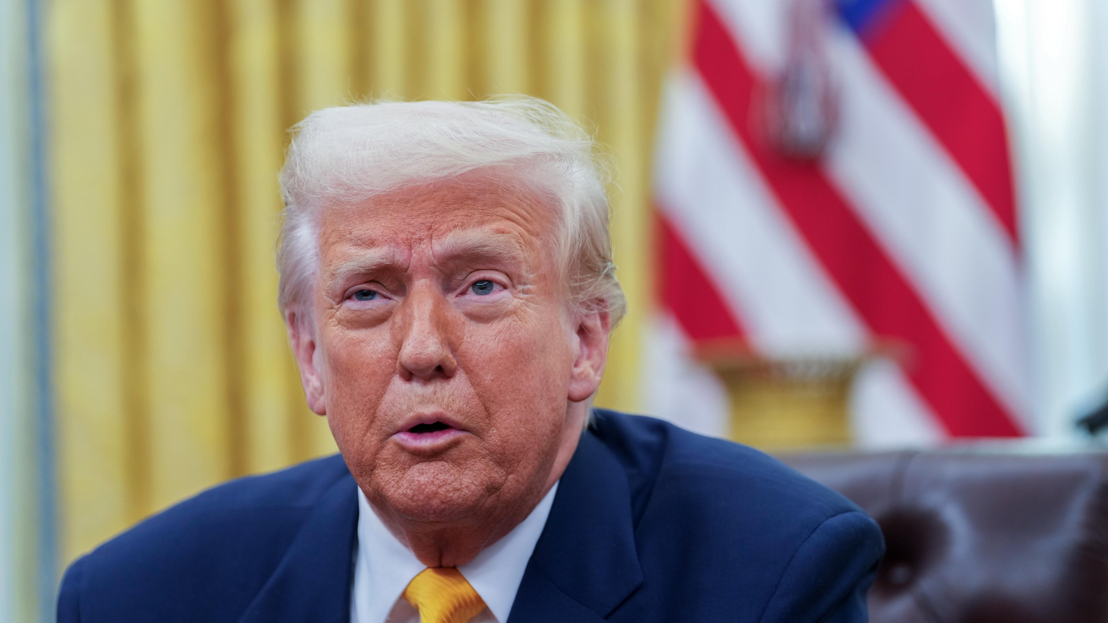 US-Präsident Donald Trump im Oval Office bei einem Treffen mit FIFA Präsident Gianni Infantino