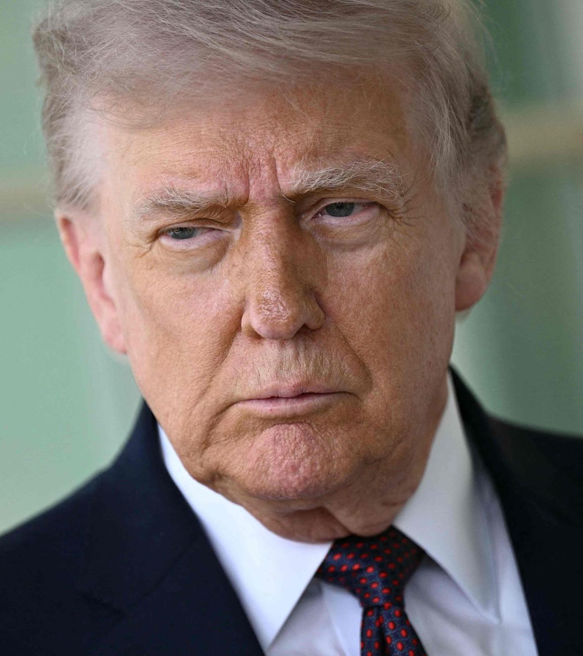 US-Präsident Donald Trump im Weißen Haus am 13.04.2026.