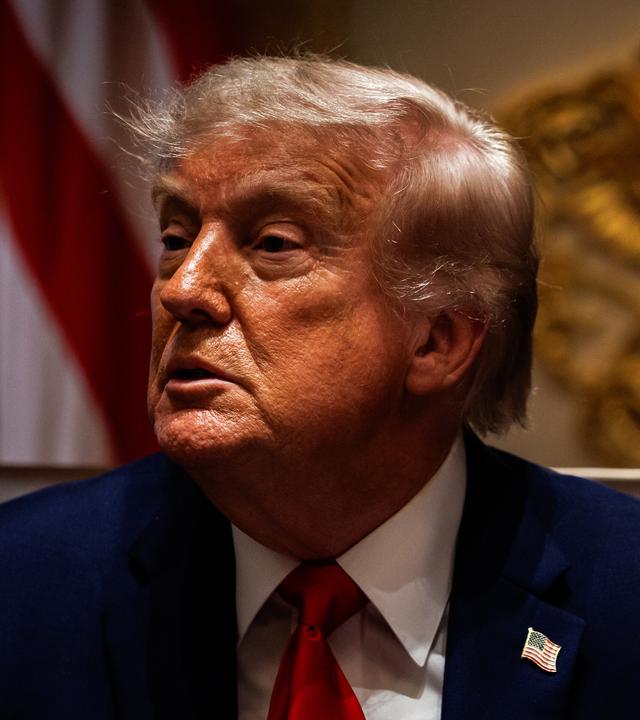 US-Präsident Donald Trump hält am 27. Mai 2026 im Kabinettszimmer des Weißen Hauses in Washington, D.C., eine Kabinettssitzung ab