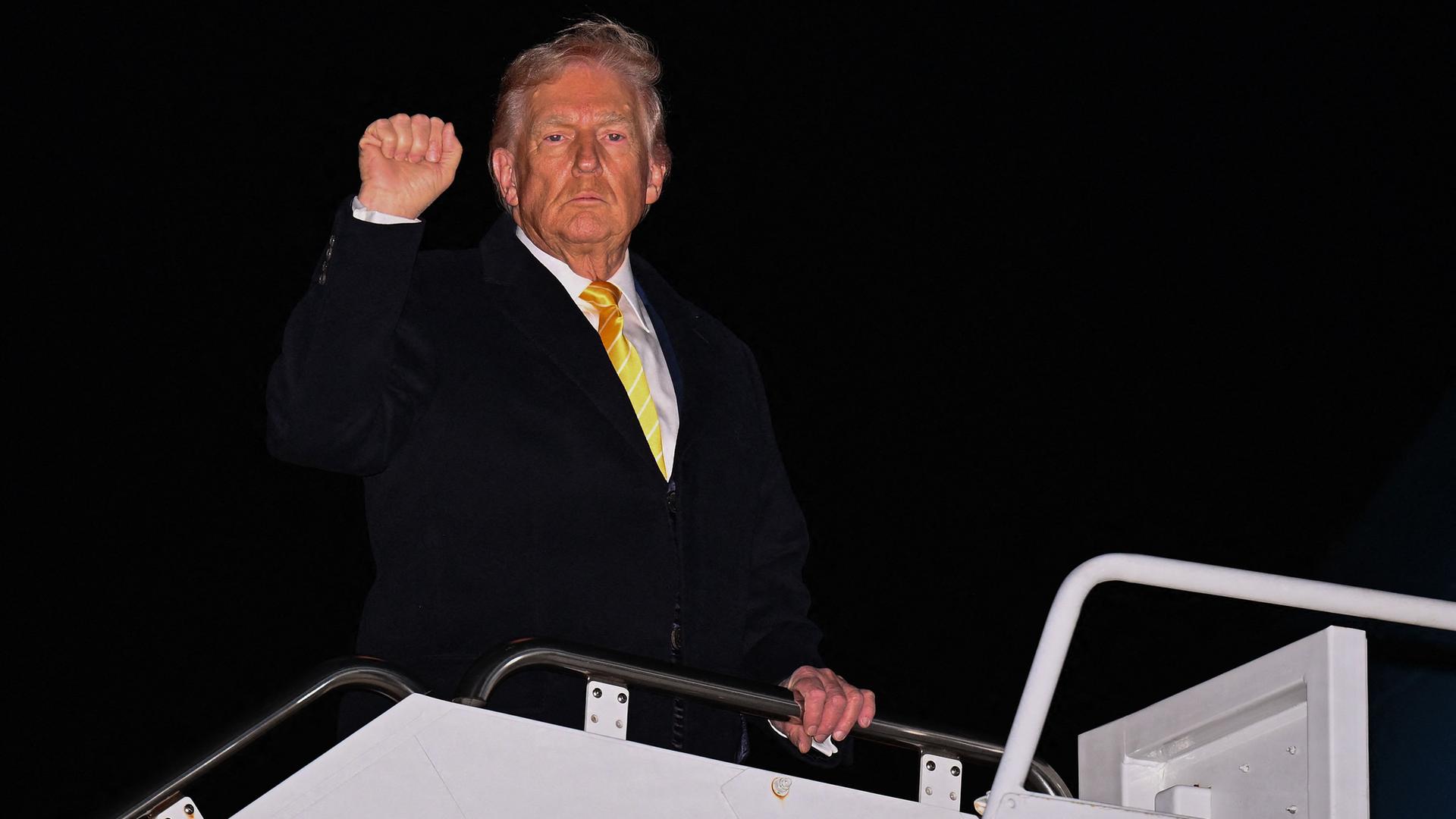 President Trump Departs Washington For Weekend In Palm Beach