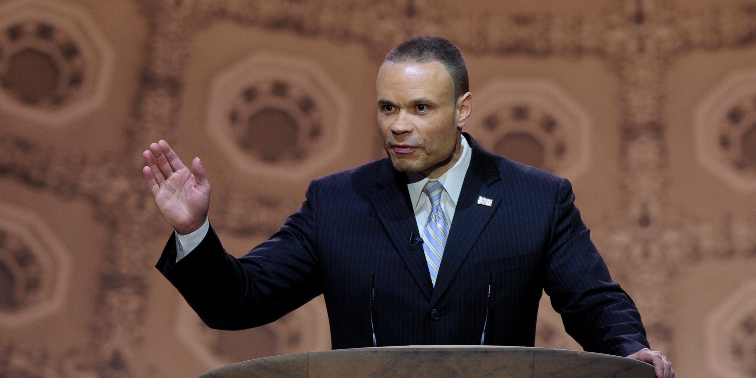 Der konservative Kommentator Dan Bongino spricht auf der Jahreskonferenz des Conservative Political Action Committee.