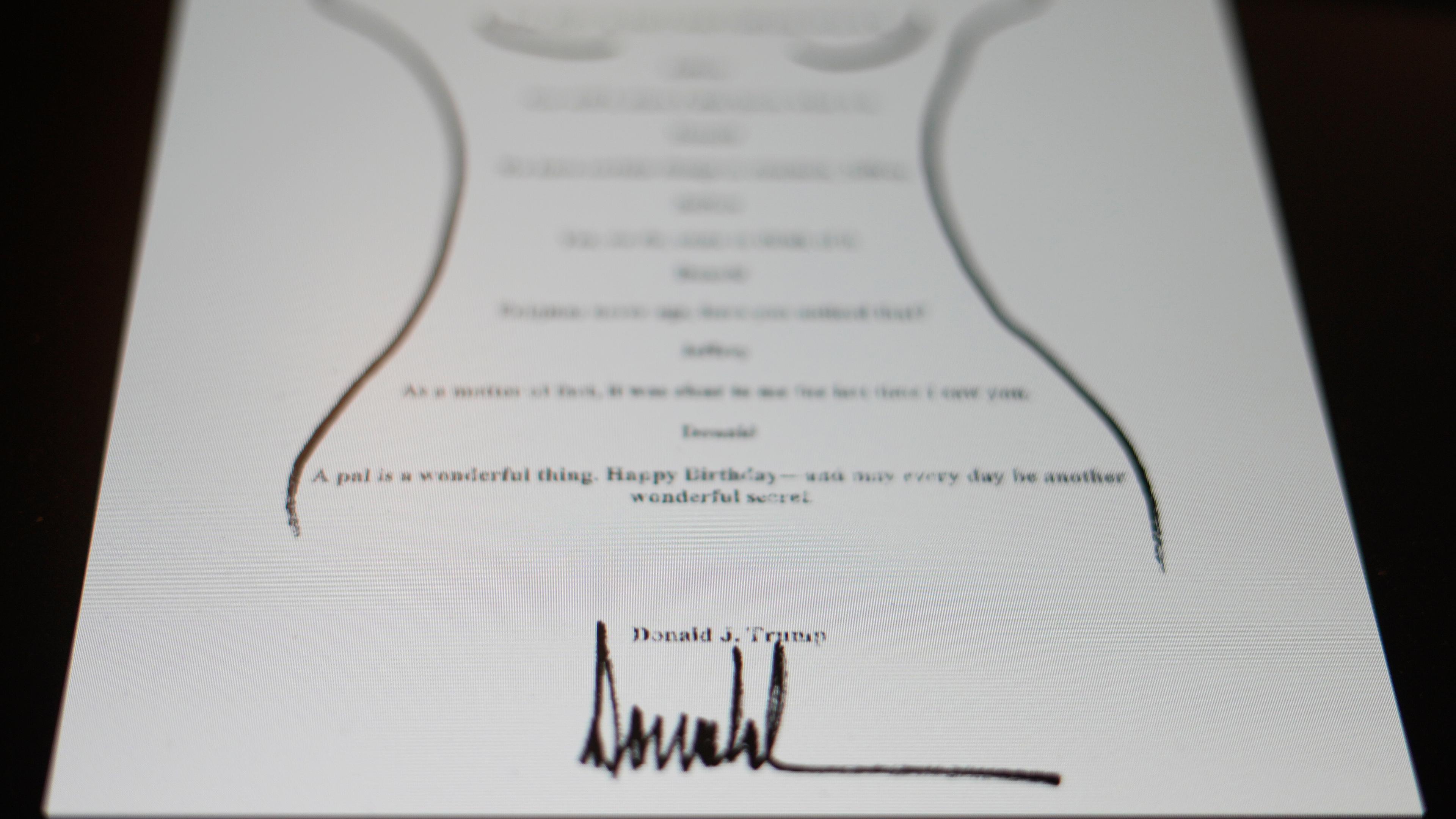 Dieses Bild, das am Montag 8. September 2025 auf dem X-Konto der Demokraten im House Oversight Committee gepostet wurde, zeigt eine sexuell anzügliche Geburtstagsnotiz an Jeffrey Epstein, die auf ein "wunderbares Geheimnis" anspielt und angeblich von US-Präsident Trump unterzeichnet ist, der bestritten hat, die Notiz verschickt zu haben.