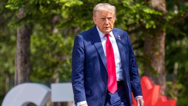 US-Präsident Donald Trump bei seiner Ankunft beim G7-Gipfel in Kananskis, Kanada