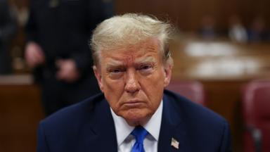 Der künftige US-Präsident Donald Trump im Strafgericht von Manhattan