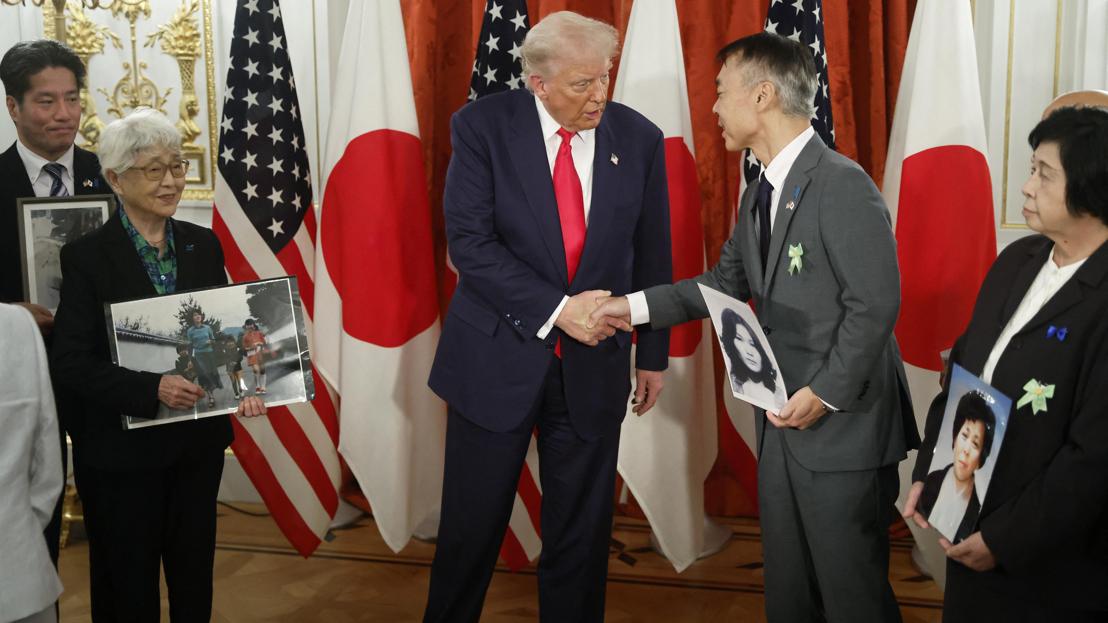 Donald Trump bei einem Termin im Staatsgästehaus Akasaka-Palast in Tokio