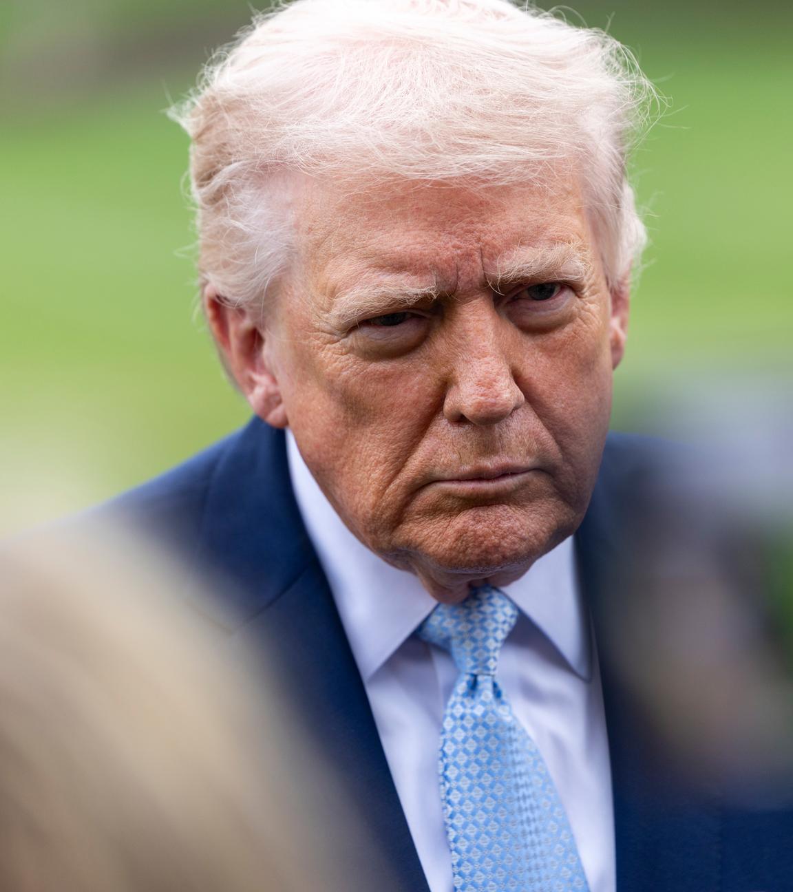 US-Präsident Donald J. Trump beantwortet eine Frage der Medien.