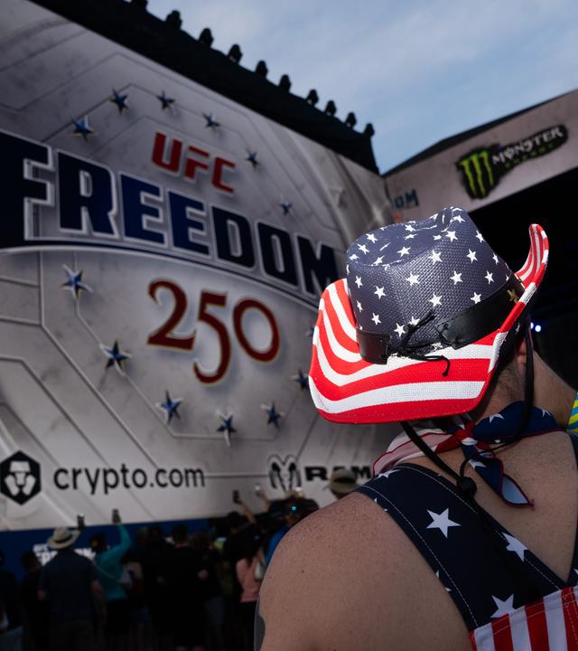 Das UFC Fan-Fest auf der Ellipse des Weißen Hauses vor dem Käfigkampf in Washington. 