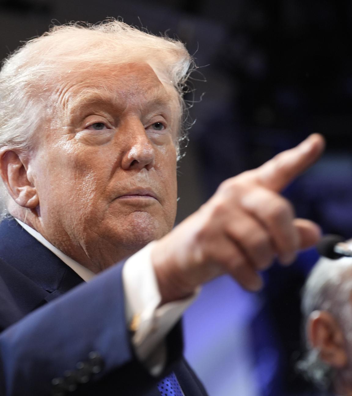 Präsident Trump hält eine Pressekonferenz zur Zollentscheidung des Obersten Gerichtshofs ab