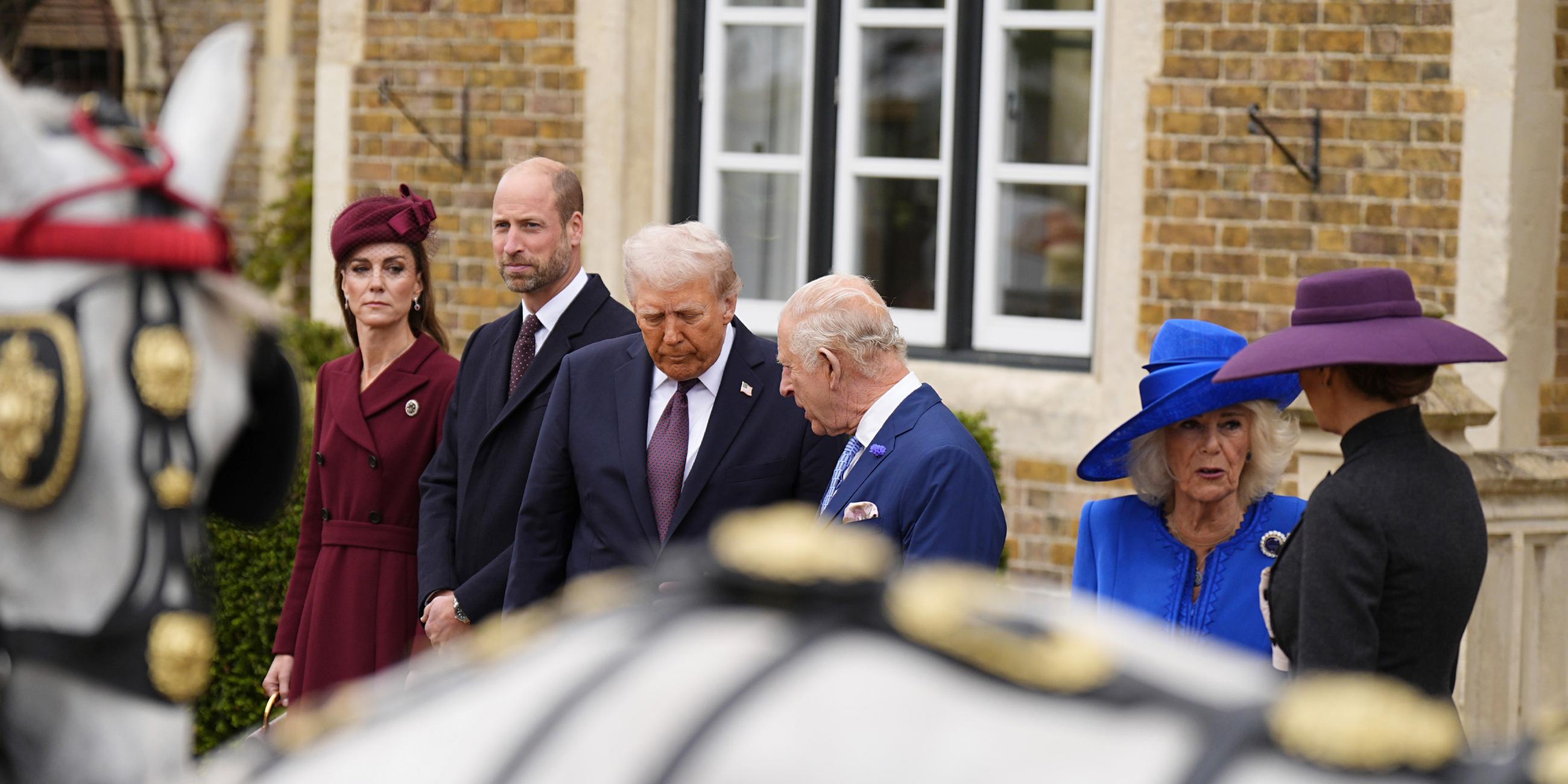 Kate, William, Melania und Donald Trump inspizieren mit König Charles III. und Königin Camilla die Ehrenformation auf Schloss Windsor.