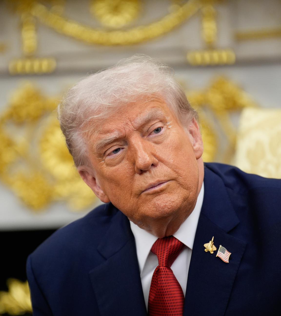 US-Präsident Donald Trump trifft sich am 25. September 2025 mit dem türkischen Präsidenten im Oval Office im Weißen Haus in Washington.