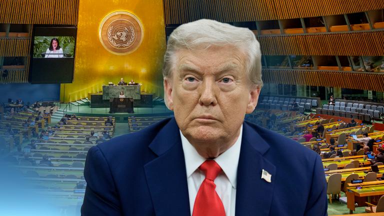 US-Präsident Trump sichtbar vor dem Saal der UN-Vollversammlung.