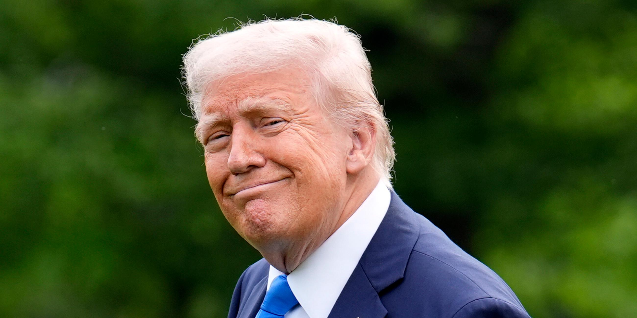 US-Präsident Donald Trump auf dem Südrasen des Weißen Hauses in Washington