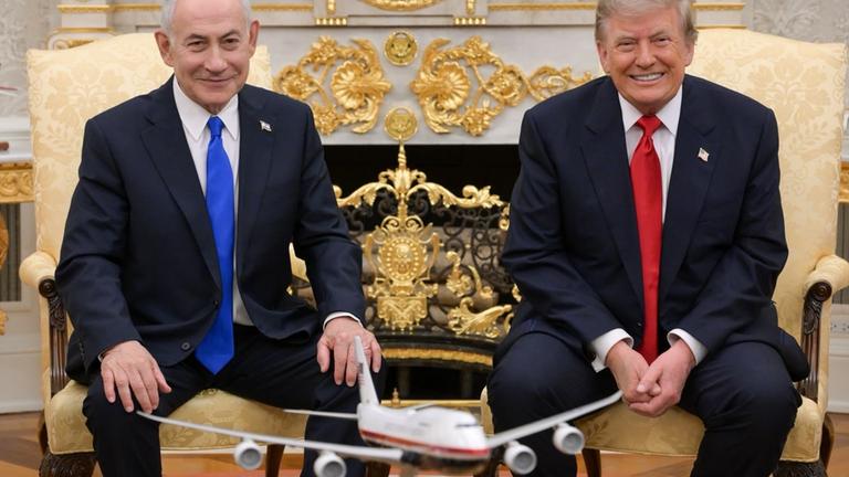 US-Präsident Donald Trump (r) trifft Israels Ministerpräsidenten Benjamin Netanjahu im Weißen Haus. 
