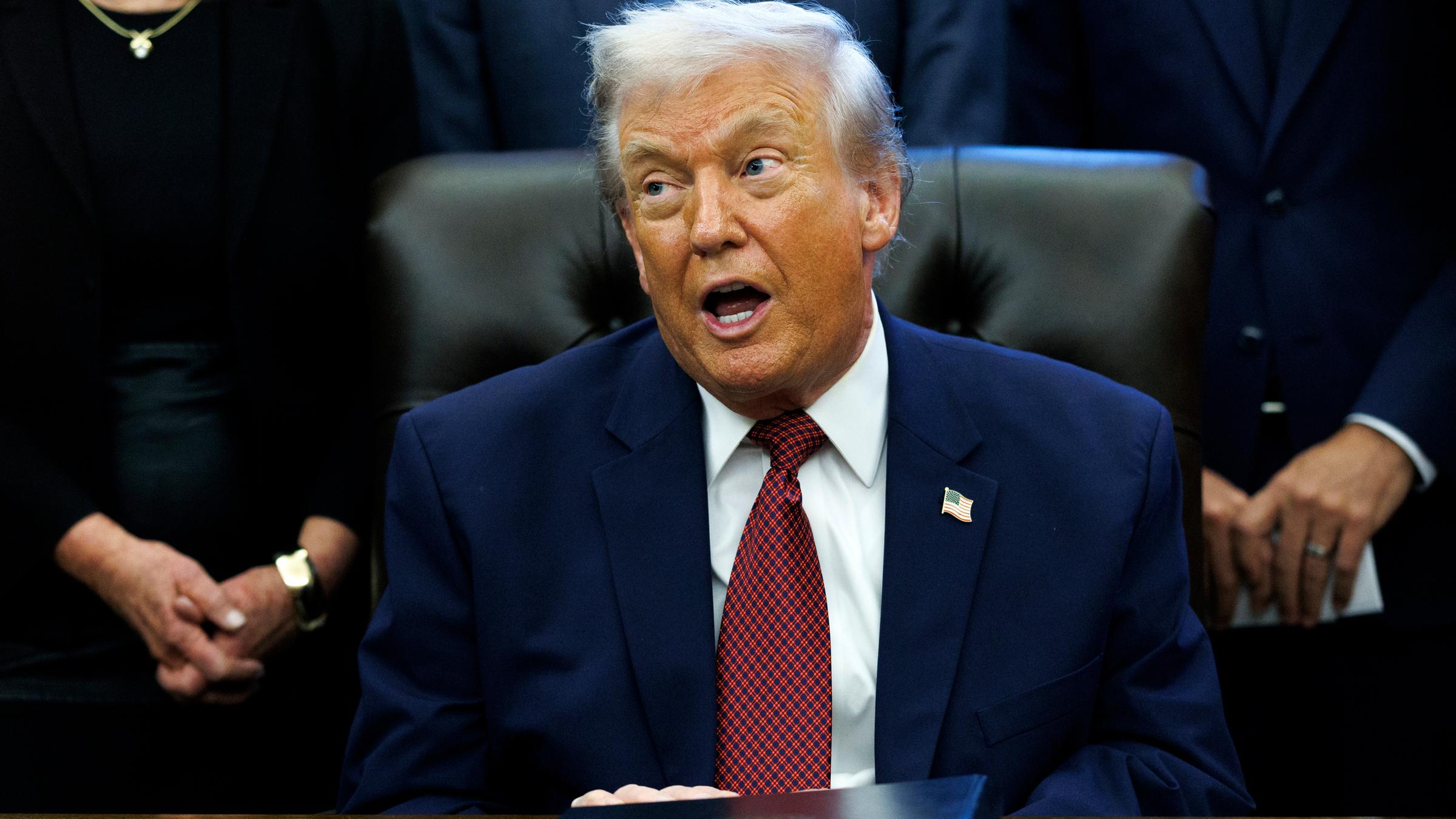 US-Präsident Donald Trump kündigt im Weißen Haus