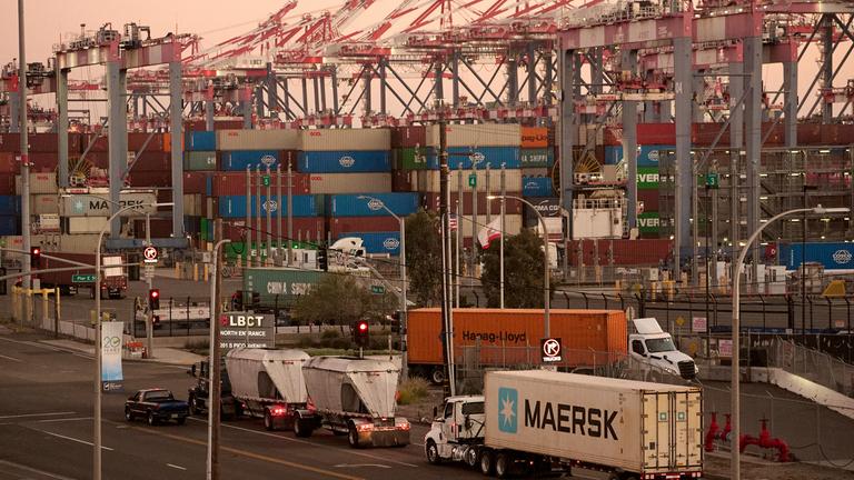 Das Long Beach Container Terminal (LBCT) im Hafen von Long Beach, Kalifornien.